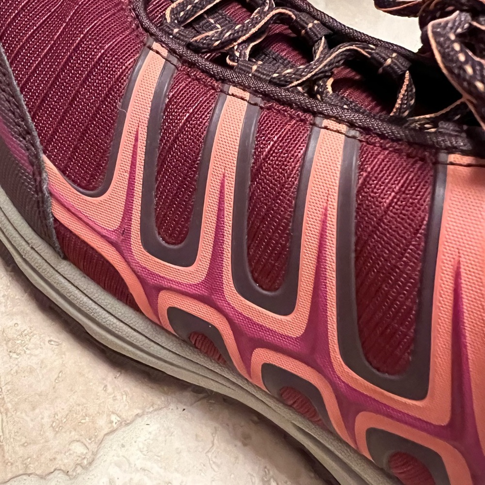 Merrell Women’s Beet Red/Fusion Coral Performance Sneakers. Size 9. Air Cushion. - Picture 3 of 7